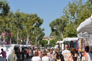 Outdoor market, Cours Mirabeau